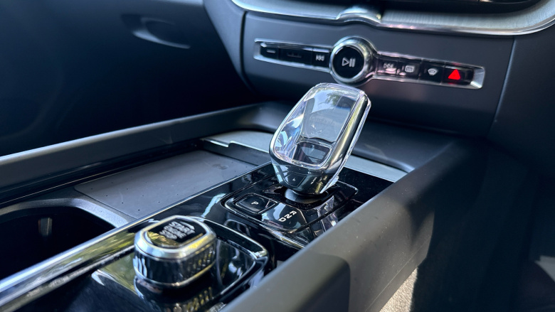 Volvo XC60 2.0 T8 [455] PHEV Ultra Dark 5dr AWD Geartronic Estate